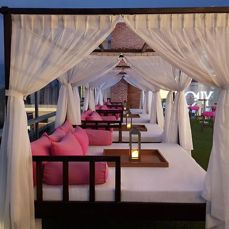 Hotel Ambassador By Ace Hotels Kathmandu Exterior foto