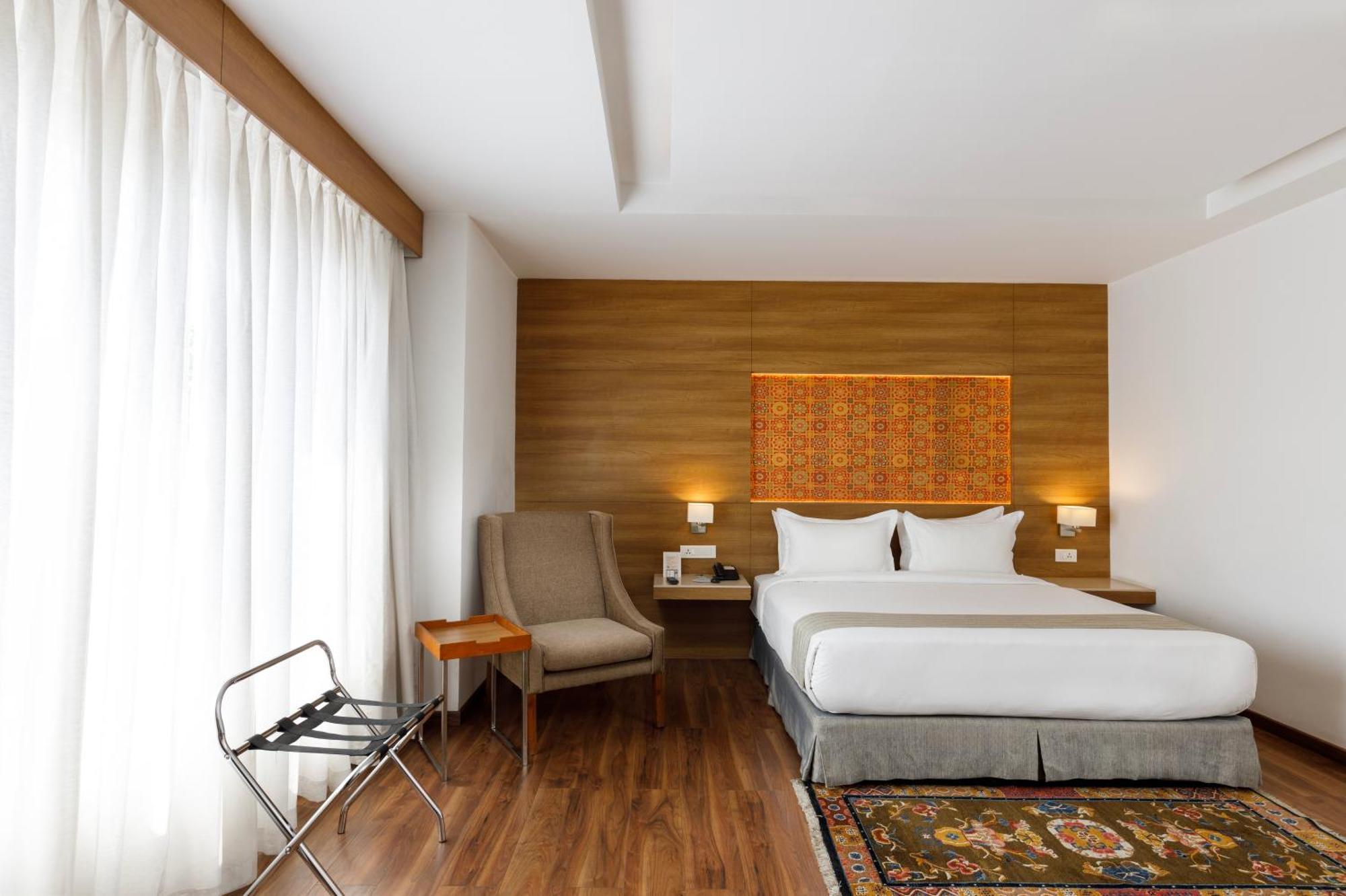 Hotel Ambassador By Ace Hotels Kathmandu Exterior foto